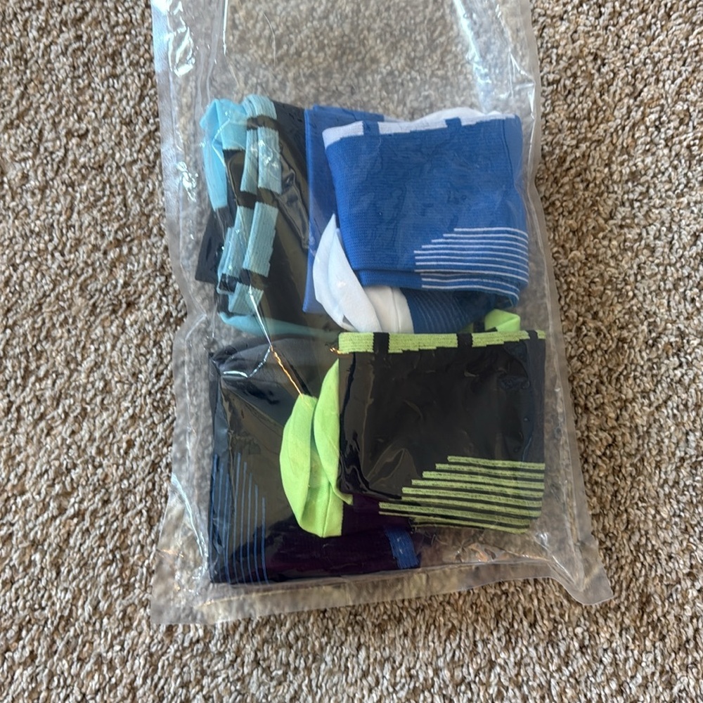 New Unisex Compression Socks Athletic Socks 20-30 mmhg bundle of 4 - Picture 7 of 7